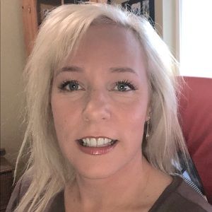 Meet your Posher, Shena